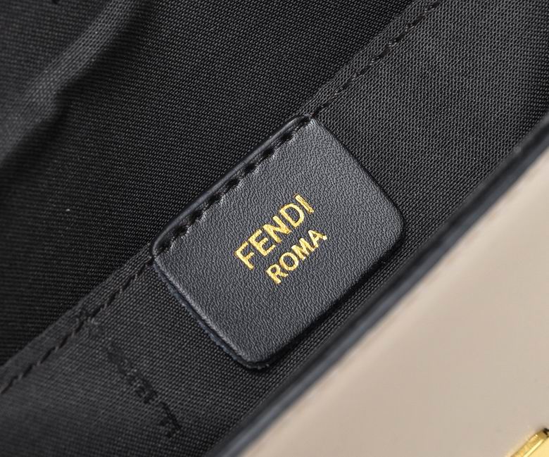 Fendi 80020 21x3.5x12cm ww (25)