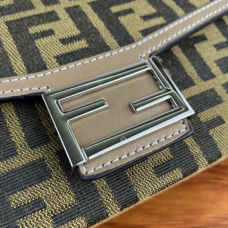 Fendi 80098 23x6.5x13cm ww (16)