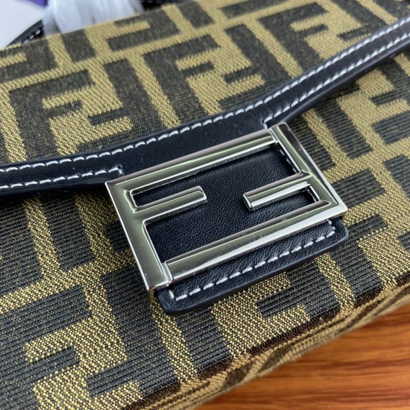 Fendi 80098 23x6.5x13cm ww (33)