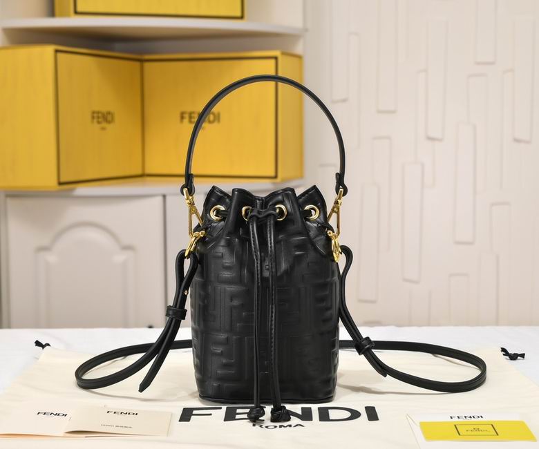 Fendi 8850 18x12x10cm ww (1)