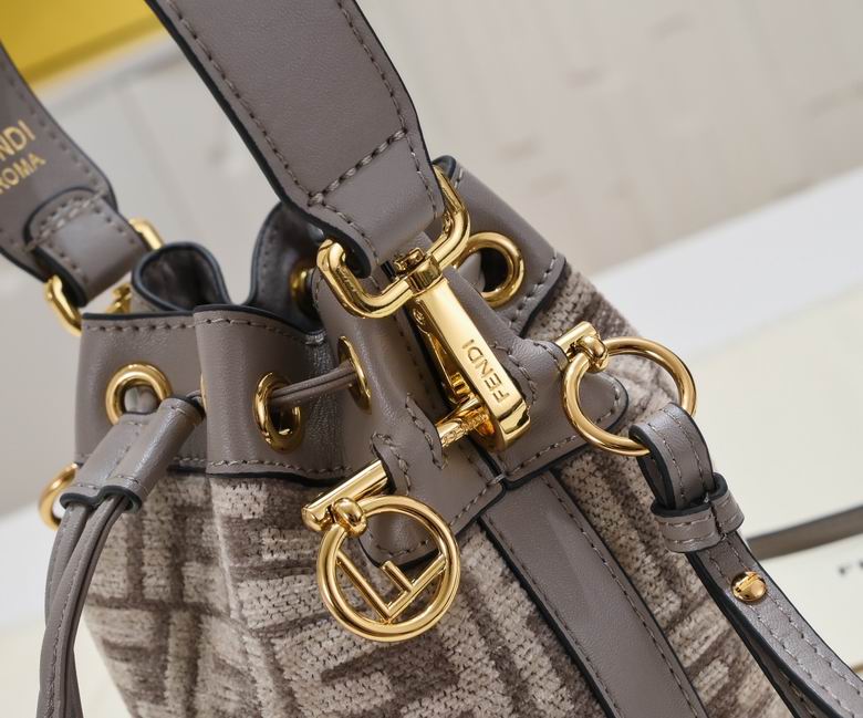 Fendi 8899 18x12x10cm ww (4)