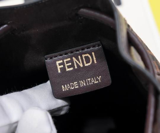 Fendi 8940 12x10x19cm ww (8)