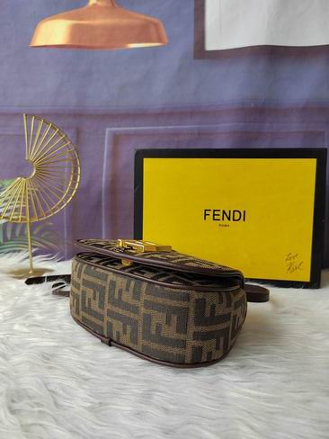 Fendi 8BS082 21x15x6.5cm zy (5)