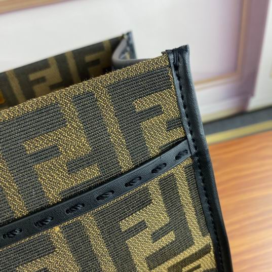 Fendi 9020 35x31x173cm ww (14)