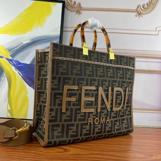 Fendi 9020 35x31x173cm ww (2)