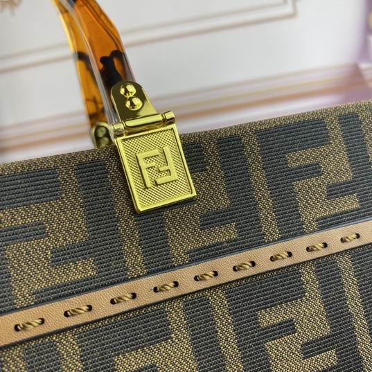 Fendi 9020 35x31x173cm ww (5)