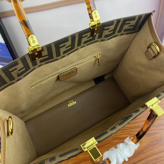 Fendi 9020 35x31x173cm ww (9)