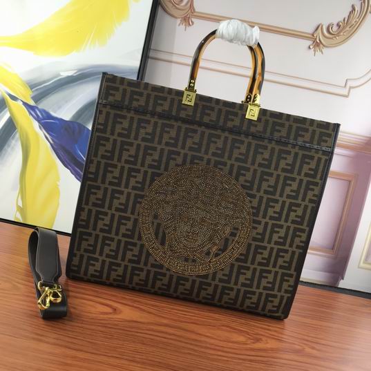 Fendi 9023 40x35cm ww (1)