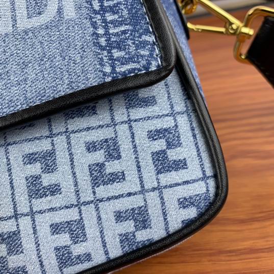 Fendi Baguette 01 26x5x15cm ww (5)
