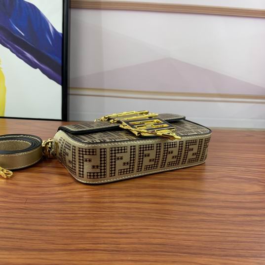 Fendi Baguette 0193 20x13x5cm ww (3)