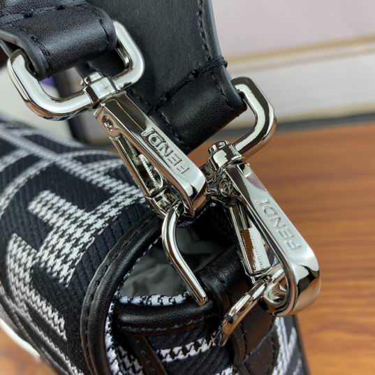 Fendi Baguette 0195 26x13x6cm ww (5)