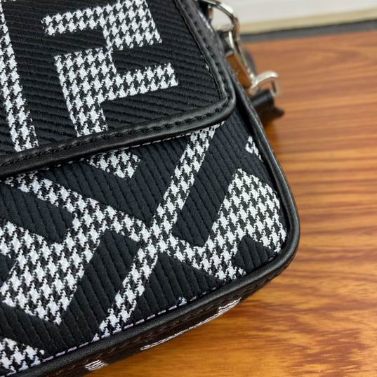 Fendi Baguette 0195 26x13x6cm ww (6)