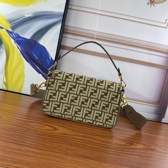Fendi Baguette 0196 26x15x5cm ww (11)