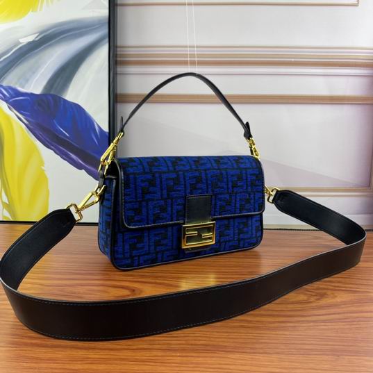 Fendi Baguette 0196 26x15x5cm ww (17)