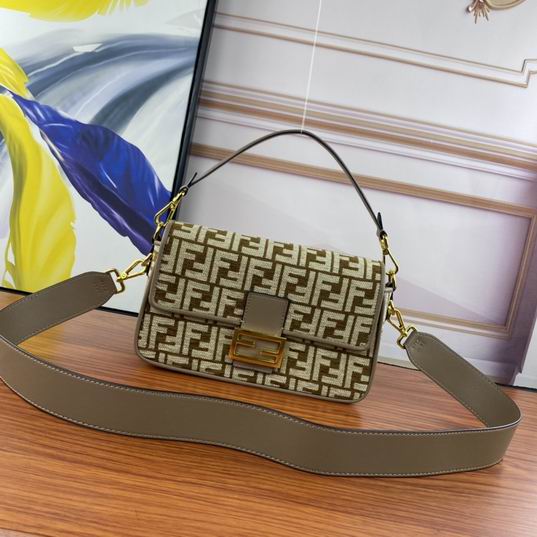 Fendi Baguette 0196 26x15x5cm ww (9)