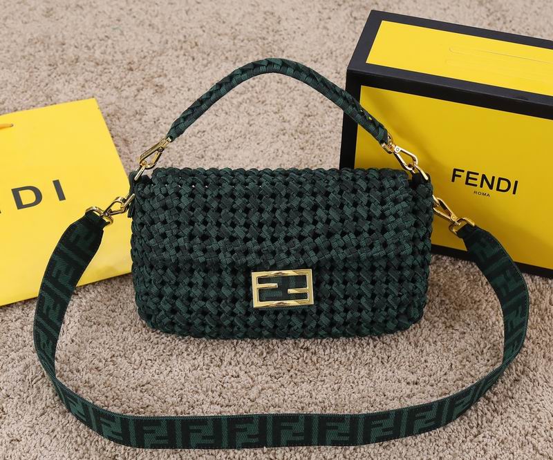 Fendi Baguette 2020 26x4x13cm ww (1)