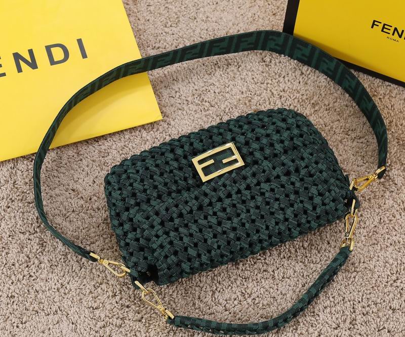 Fendi Baguette 2020 26x4x13cm ww (3)