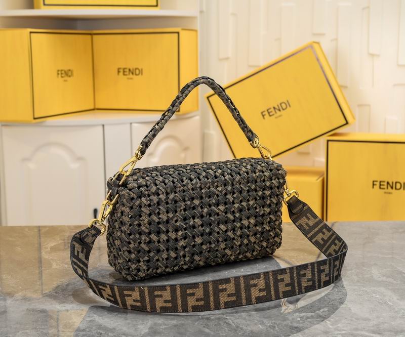Fendi Baguette 2020 26x4x13cm ww (3)