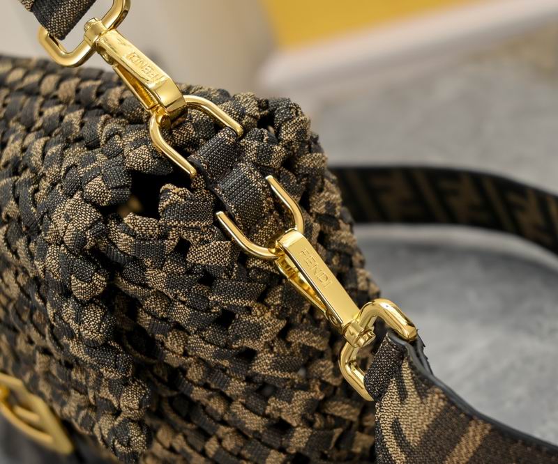 Fendi Baguette 2020 26x4x13cm ww (4)