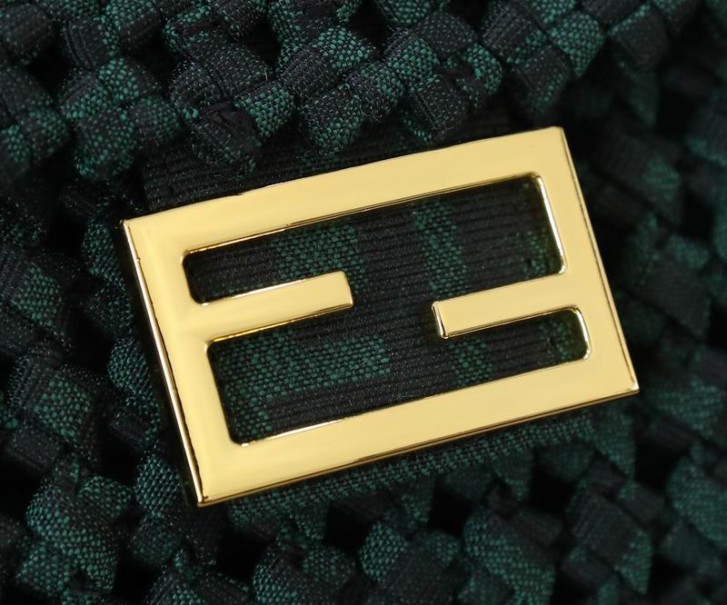 Fendi Baguette 2020 26x4x13cm ww (9)