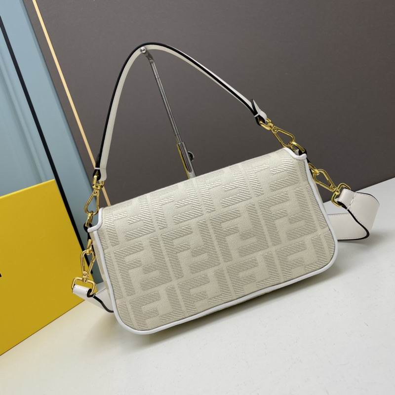 Fendi Baguette 2275 26x5x15cm ww (11)