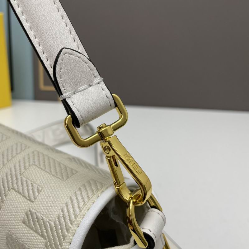 Fendi Baguette 2275 26x5x15cm ww (12)
