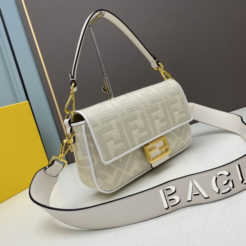 Fendi Baguette 2275 26x5x15cm ww (13)
