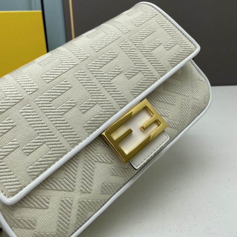 Fendi Baguette 2275 26x5x15cm ww (15)