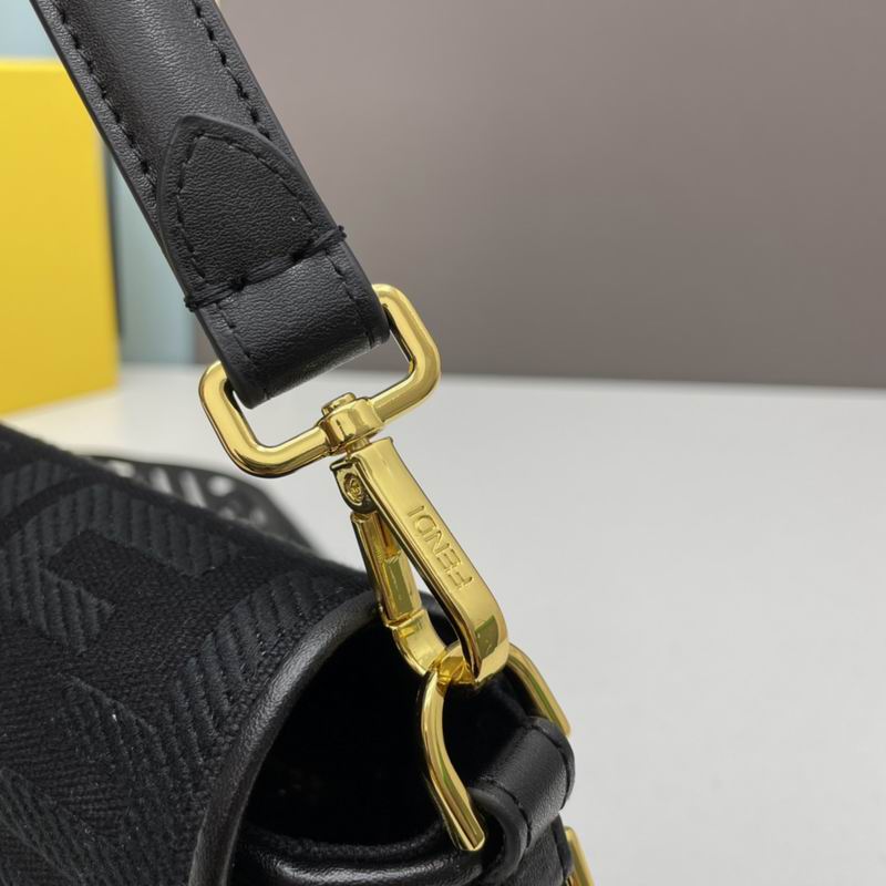 Fendi Baguette 2275 26x5x15cm ww (22)