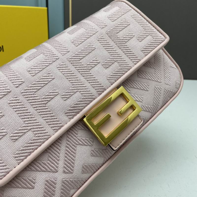 Fendi Baguette 2275 26x5x15cm ww (5)