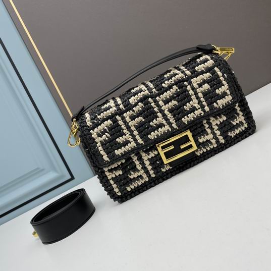 Fendi Baguette 26x13x6cm ww (1)
