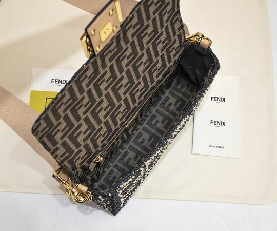 Fendi Baguette 3358 26x13x6cm ww (18)
