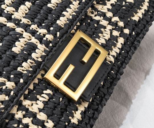 Fendi Baguette 3358 26x13x6cm ww (4)