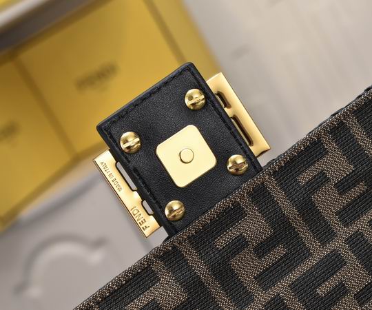 Fendi Baguette 3358 26x13x6cm ww (5)