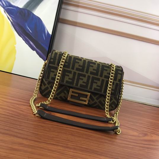 Fendi Baguette 7002 24x14.5x7cm ww (1)