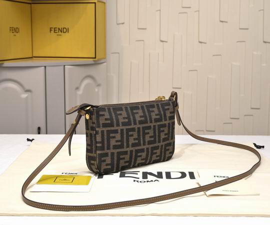 Fendi Baguette 7717 20x13x3cm ww (3)
