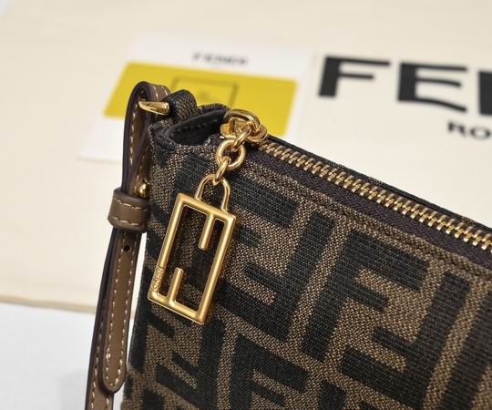 Fendi Baguette 7717 20x13x3cm ww (4)