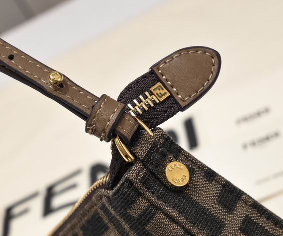 Fendi Baguette 7717 20x13x3cm ww (5)