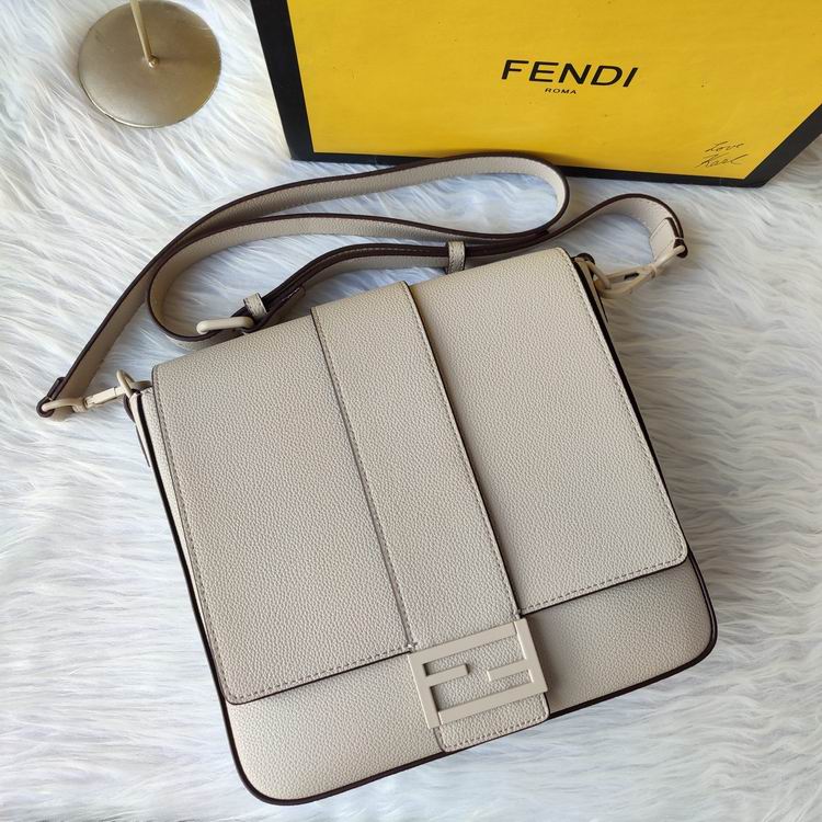 Fendi Baguette 7VA537 26x22x8cm zy (4)