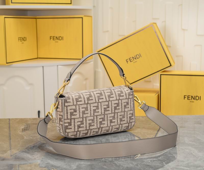 Fendi Baguette 8890 27x6x15cm ww (11)