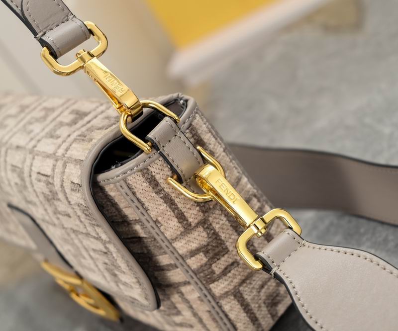 Fendi Baguette 8890 27x6x15cm ww (13)