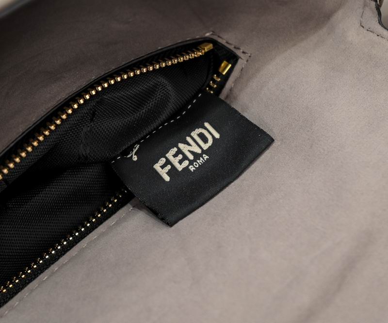 Fendi Baguette 8890 27x6x15cm ww (15)