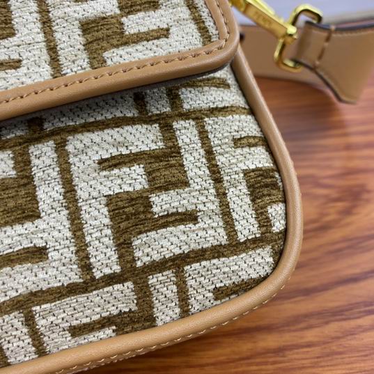 Fendi Baguette 8BR600 27x6x15cm ww (5)