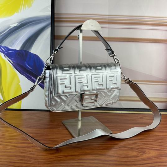 Fendi Baguette F0191 26x5x15cm ww (18)