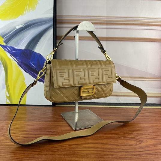 Fendi Baguette F0191 26x5x15cm ww (2)