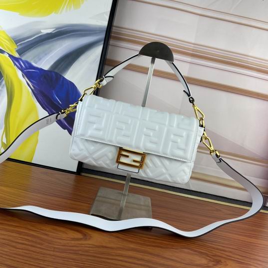 Fendi Baguette F0191 26x5x15cm ww (34)