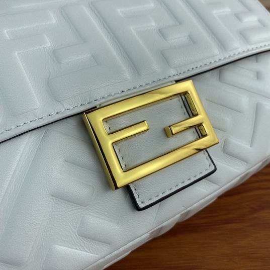Fendi Baguette F0191 26x5x15cm ww (38)