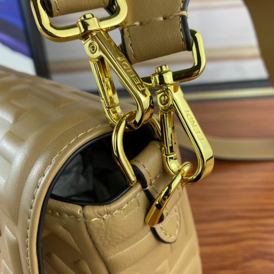 Fendi Baguette F0191 26x5x15cm ww (5)