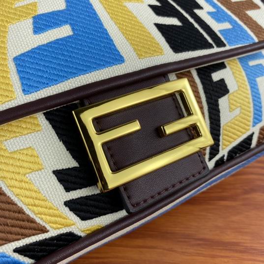 Fendi Baguette F2029 26x5x15cm ww (14)