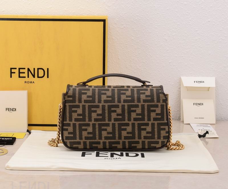 Fendi Baquette 201 24x7x13cm ww (4)